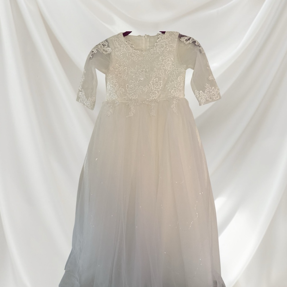 New Girls 6-7 youth Formal Dress White Lace with tulle/sequins on second layer